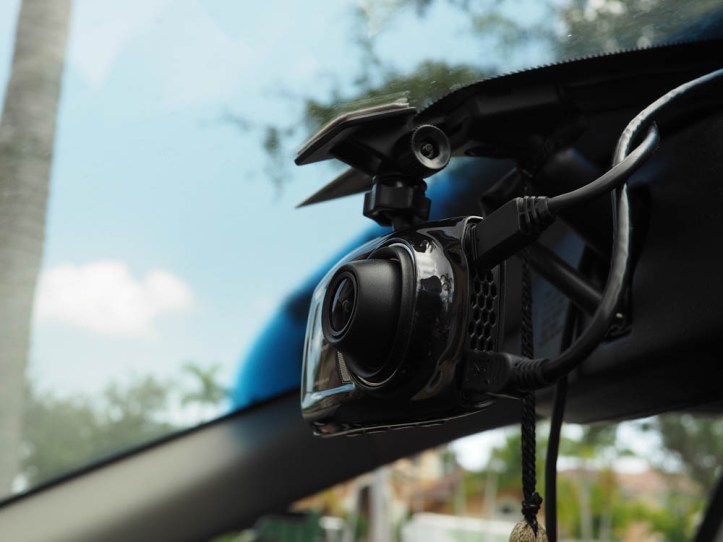 Papago GoSafe S810 dash cam