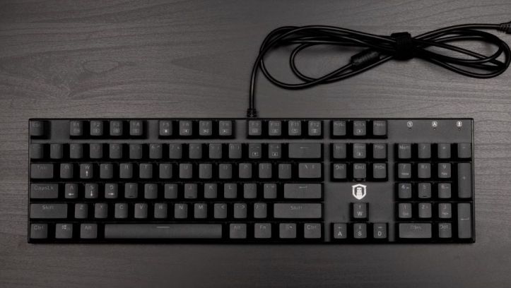 Plugable Mechanical Keyboard