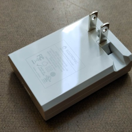 Eggtronic Sirius 65W Universal Charger