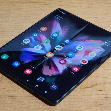 Samsung Galaxy Z Fold 3