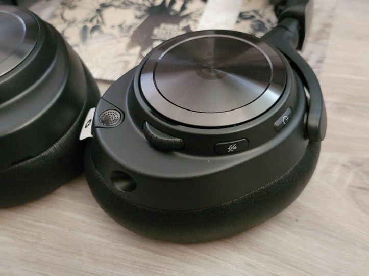 SteelSeries Arctis Nova Pro Wireless