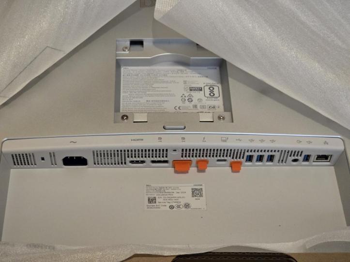 Dell UltraSharp 32 4K Thunderbolt Hub Monitor